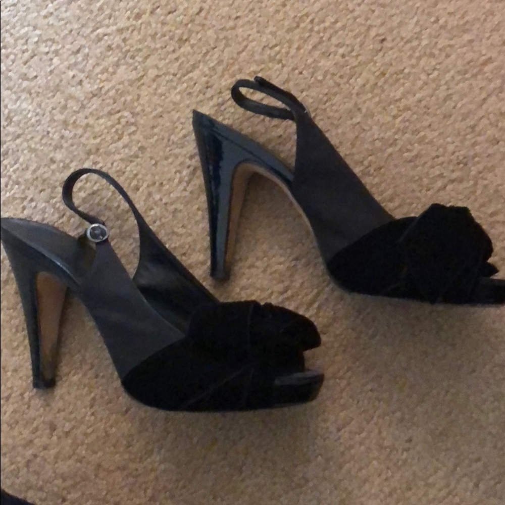 Banana Republic Bow Velvet Heels